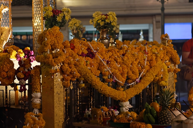 Bangkok la nuit, loy krathong-041